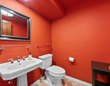 16015 Northfield Street - Photo Thumbnail 5
