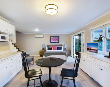 1338 N Genesee Avenue - Photo Thumbnail 29