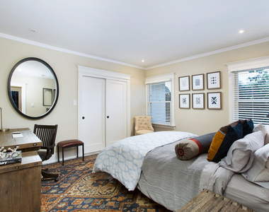 1338 N Genesee Avenue - Photo Thumbnail 16