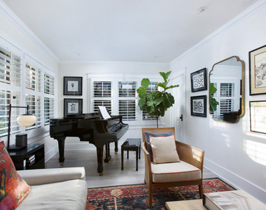 1338 N Genesee Avenue - Photo Thumbnail 11