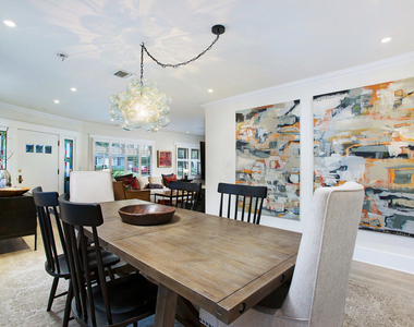1338 N Genesee Avenue - Photo Thumbnail 15