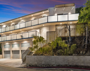8737 St Ives Drive - Photo Thumbnail 2