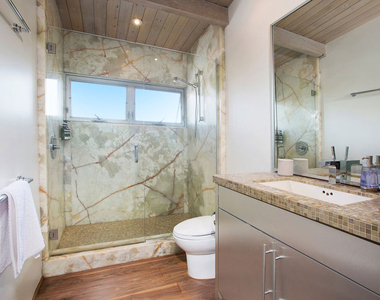 8737 St Ives Drive - Photo Thumbnail 16