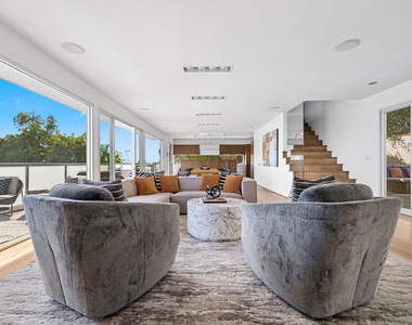 8737 St Ives Drive - Photo Thumbnail 4