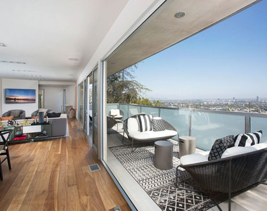 8737 St Ives Drive - Photo Thumbnail 12