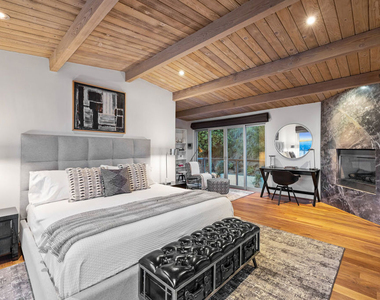 8737 St Ives Drive - Photo Thumbnail 24