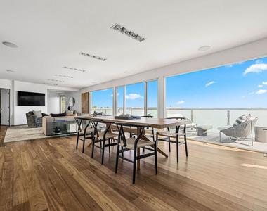 8737 St Ives Drive - Photo Thumbnail 10