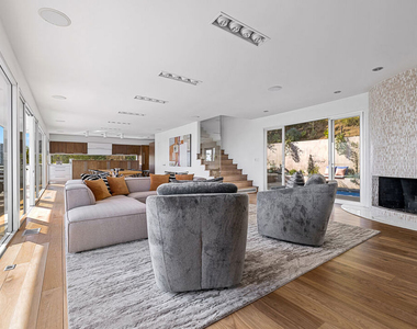 8737 St Ives Drive - Photo Thumbnail 8