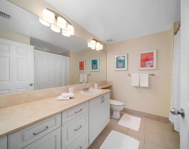 720 S Sapodilla Avenue - Photo Thumbnail 23