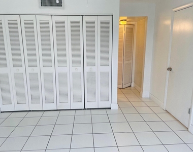 4080 Tivoli Court - Photo Thumbnail 15