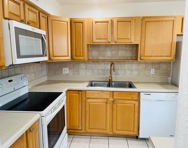 4080 Tivoli Court - Photo Thumbnail 6