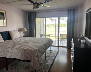3755 Via Poinciana - Photo Thumbnail 11