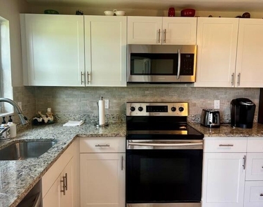 3755 Via Poinciana - Photo Thumbnail 1
