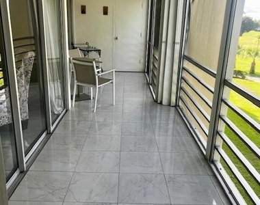 3755 Via Poinciana - Photo Thumbnail 24