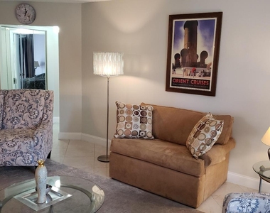 3755 Via Poinciana - Photo Thumbnail 6