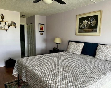 3755 Via Poinciana - Photo Thumbnail 10
