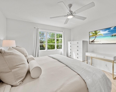 288 Seabreeze Circle - Photo Thumbnail 20