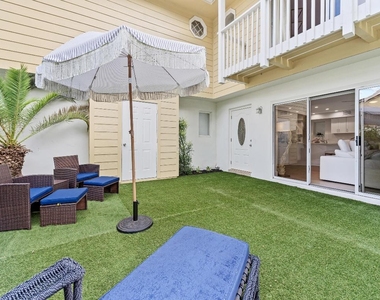288 Seabreeze Circle - Photo Thumbnail 2