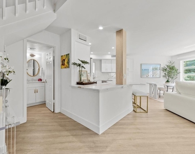288 Seabreeze Circle - Photo Thumbnail 4