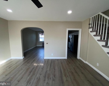 41 N Kossuth Street - Photo Thumbnail 3
