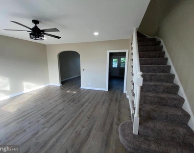 41 N Kossuth Street - Photo Thumbnail 2