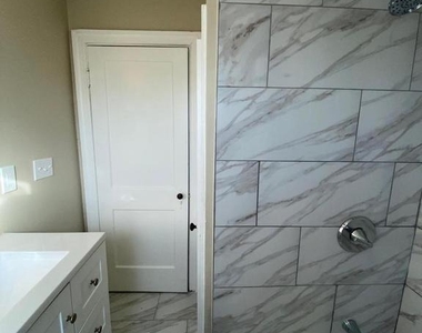 41 N Kossuth Street - Photo Thumbnail 26