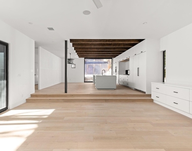 1603 Chelsea Ln - Photo Thumbnail 9