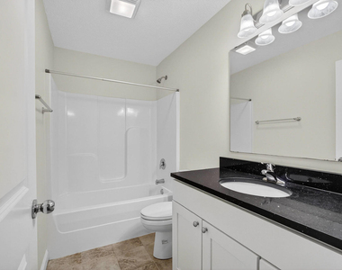 220 E 37th Street - Photo Thumbnail 24