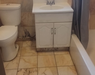 3231 W Flournoy Street - Photo Thumbnail 8