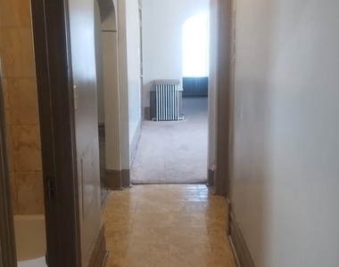 3231 W Flournoy Street - Photo Thumbnail 9