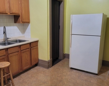 3231 W Flournoy Street - Photo Thumbnail 2