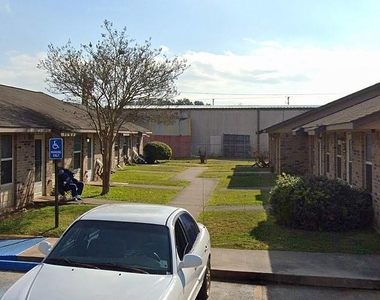 120 Seniors Ii Street - Photo Thumbnail 5