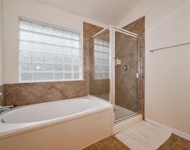 1007 Casting Springs Way - Photo Thumbnail 35