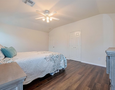 1007 Casting Springs Way - Photo Thumbnail 29