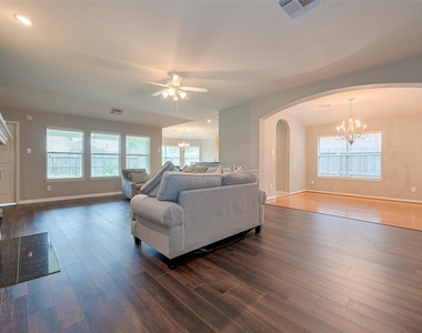 1007 Casting Springs Way - Photo Thumbnail 11