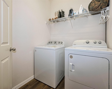 1007 Casting Springs Way - Photo Thumbnail 26