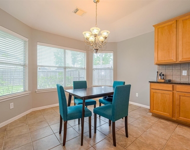 1007 Casting Springs Way - Photo Thumbnail 5