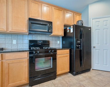 1007 Casting Springs Way - Photo Thumbnail 19