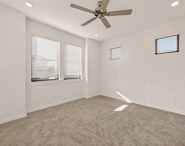 3241 Loam Lane - Photo Thumbnail 24