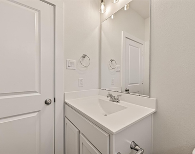 3241 Loam Lane - Photo Thumbnail 36