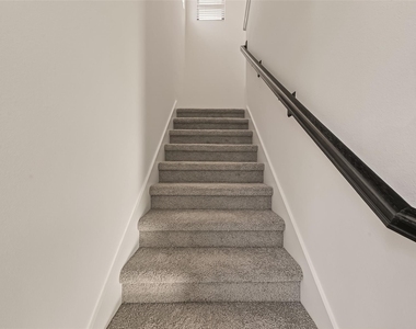 3241 Loam Lane - Photo Thumbnail 20