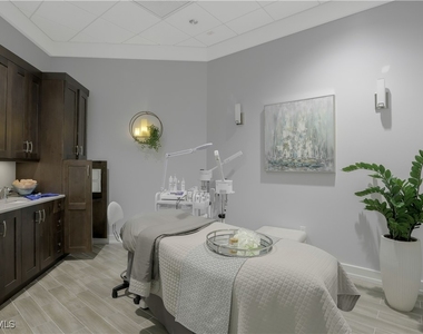 13533 Blue Bay Circle - Photo Thumbnail 43