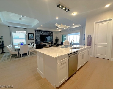 13533 Blue Bay Circle - Photo Thumbnail 5