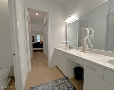 13533 Blue Bay Circle - Photo Thumbnail 19