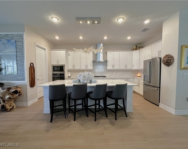 13533 Blue Bay Circle - Photo Thumbnail 13