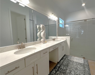 13533 Blue Bay Circle - Photo Thumbnail 18