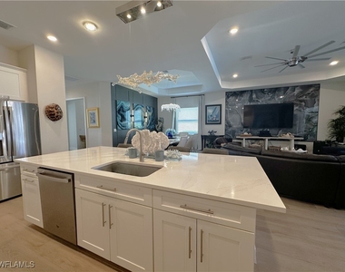 13533 Blue Bay Circle - Photo Thumbnail 6
