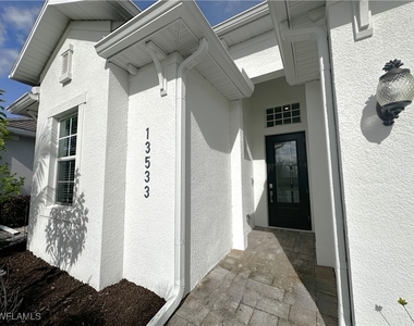 13533 Blue Bay Circle - Photo Thumbnail 34