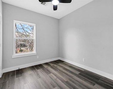 7517 Hezekiah Lane - Photo Thumbnail 10