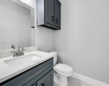 7517 Hezekiah Lane - Photo Thumbnail 4